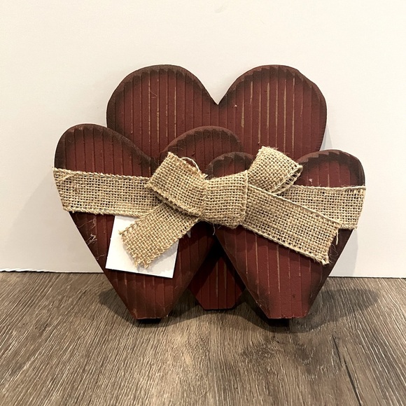Other - Cute Trio of Hearts Valentine’s Day Decor- NWT